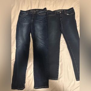 2 Rarely worn dark denim American Eagle jeggings